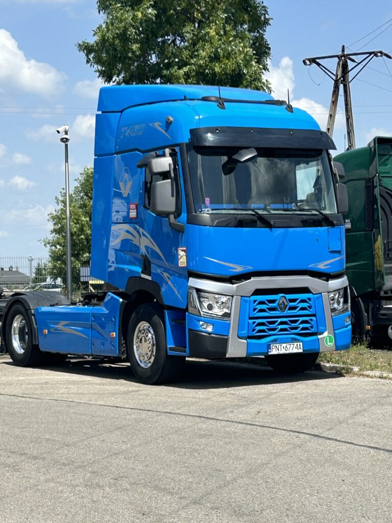 Ciągnik siodłowy Usługi Transportowe Wojciech Mróz